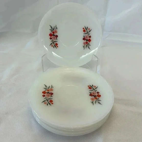 VTG Fire King Primrose Saucer Bread Dessert Plates - Set of 6 - Picture 1 of 3